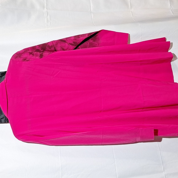 New!!  DG2 by Diane Gilman  Size small blouse. - Picture 6 of 10